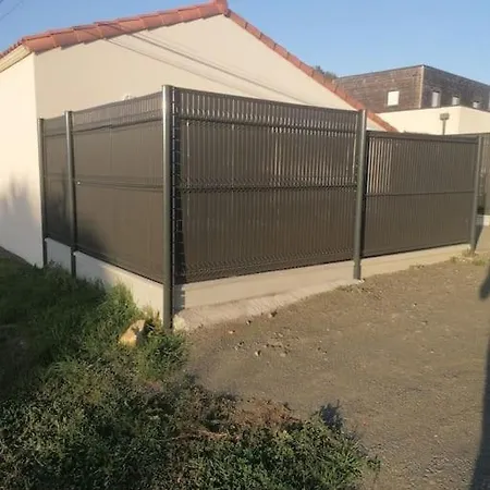 Aux Abords De La Foret Fougere (Vendee)